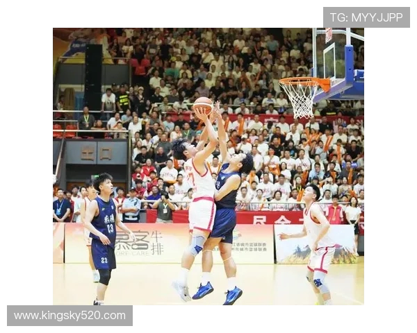 聚焦篮球明星成长之路探秘赛场内外精彩瞬间与奋斗故事添魅力篇章 聚焦篮球明星成长之路探秘赛场内外精彩瞬间与奋斗故事添魅力篇章