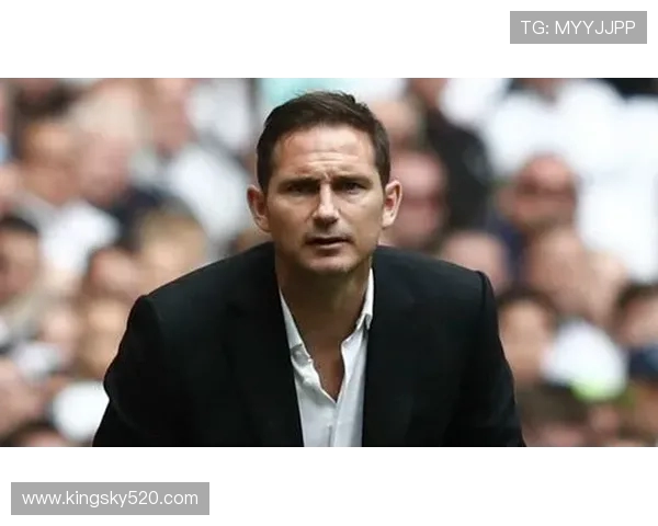 弗兰克·兰帕德：从切尔西传奇球员到足球教练的成长之路与挑战