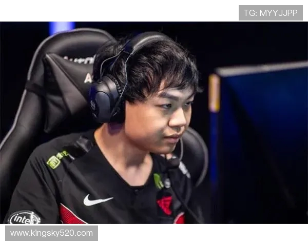 CSGO战术分析RNG团队包夹策略的成功与失败探讨