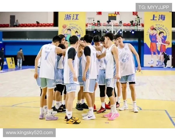上海篮球队奋勇争先的世界锦标赛之路与辉煌成就回顾