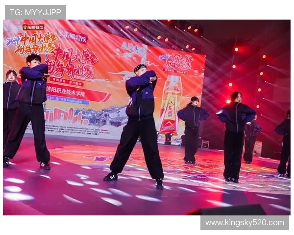 武汉街舞队的默契配合揭秘:街舞巨献背后的故事与激情 武汉街舞队的默契配合揭秘:街舞巨献背后的故事与激情