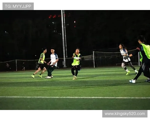 武汉飞盘队实力强劲荣登全国第六名引发广泛关注与热议 武汉飞盘队实力强劲荣登全国第六名引发广泛关注与热议