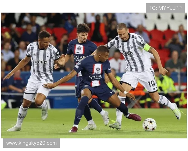 深圳足球队在城市联赛中的个人能力展现与战术配合分析 深圳足球队在城市联赛中的个人能力展现与战术配合分析